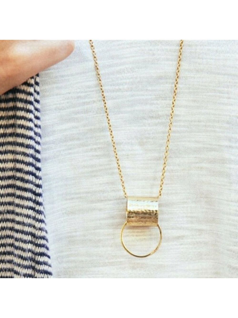 REVEL NECKLACE